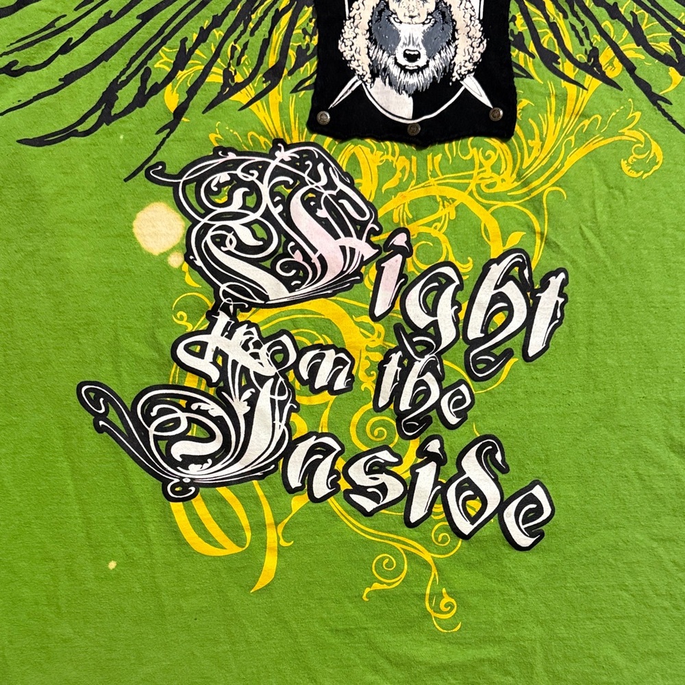 Y2K Give me face Green Graphic T-Shirt with vintage Design - Picture 2 of 8